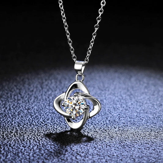 Luxury Platinum Pt950 1 Carat Moissanite Diamond Necklace Pendants for Women Fashion Classic Clover Wedding Jewelry Gift