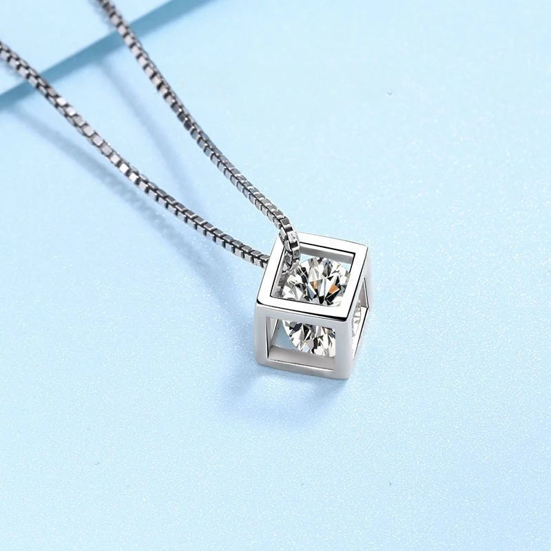 Wedding Fine Jewelry Moissanite 0.5/1Ct  Diamond Necklace PT950 Platinum Square Pendant for Women Gift Luxury Popular Girl Party