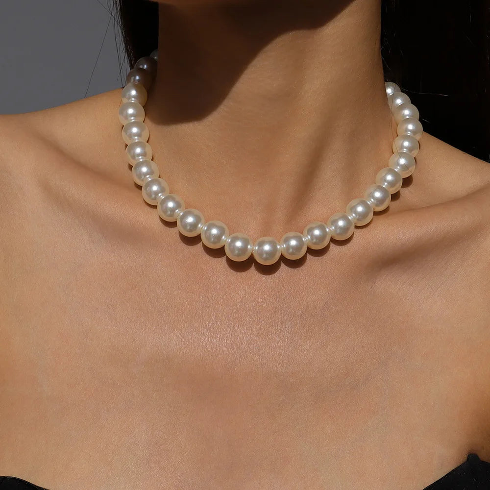 2023 Trend Wedding Party Jewelry Big Pearl Choker Necklace For Women Elegant White Imitation Pearl Necklaces X0172