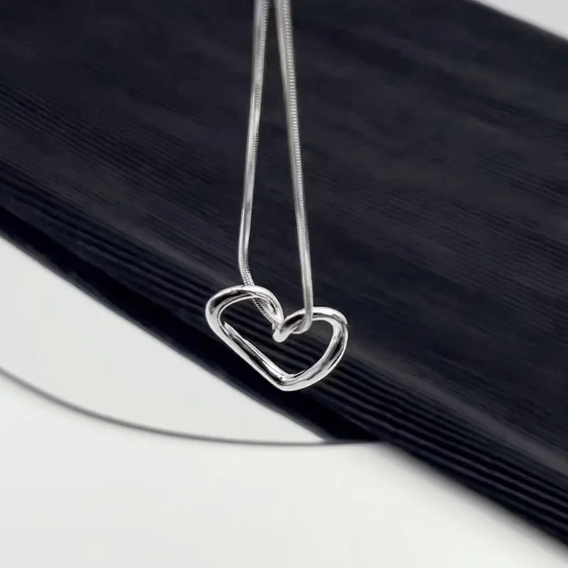 925 Sterling Silver Necklace Pendant For Women Jewelry Hollow Heart Necklace 2022 New Hip Hop Fashion Luxury Design Feel Heart